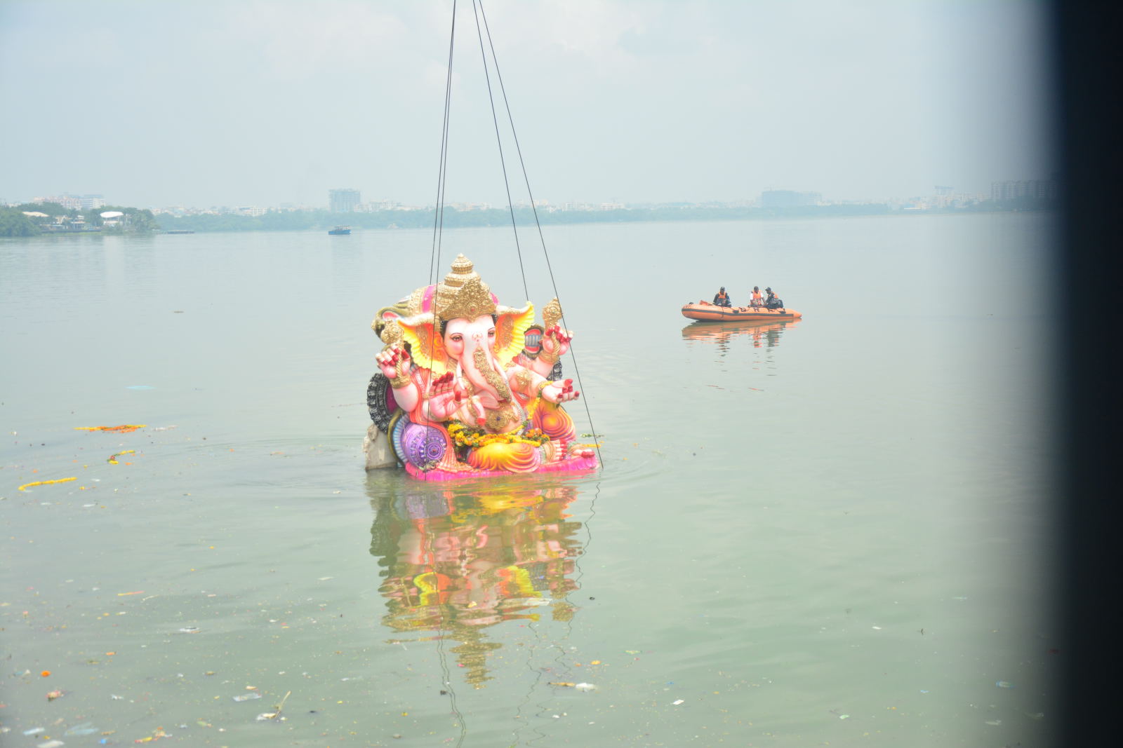 6 students drown during Ganesh idol immersion in T'gana 