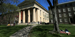 Indian applicants to US colleges fall 15 %