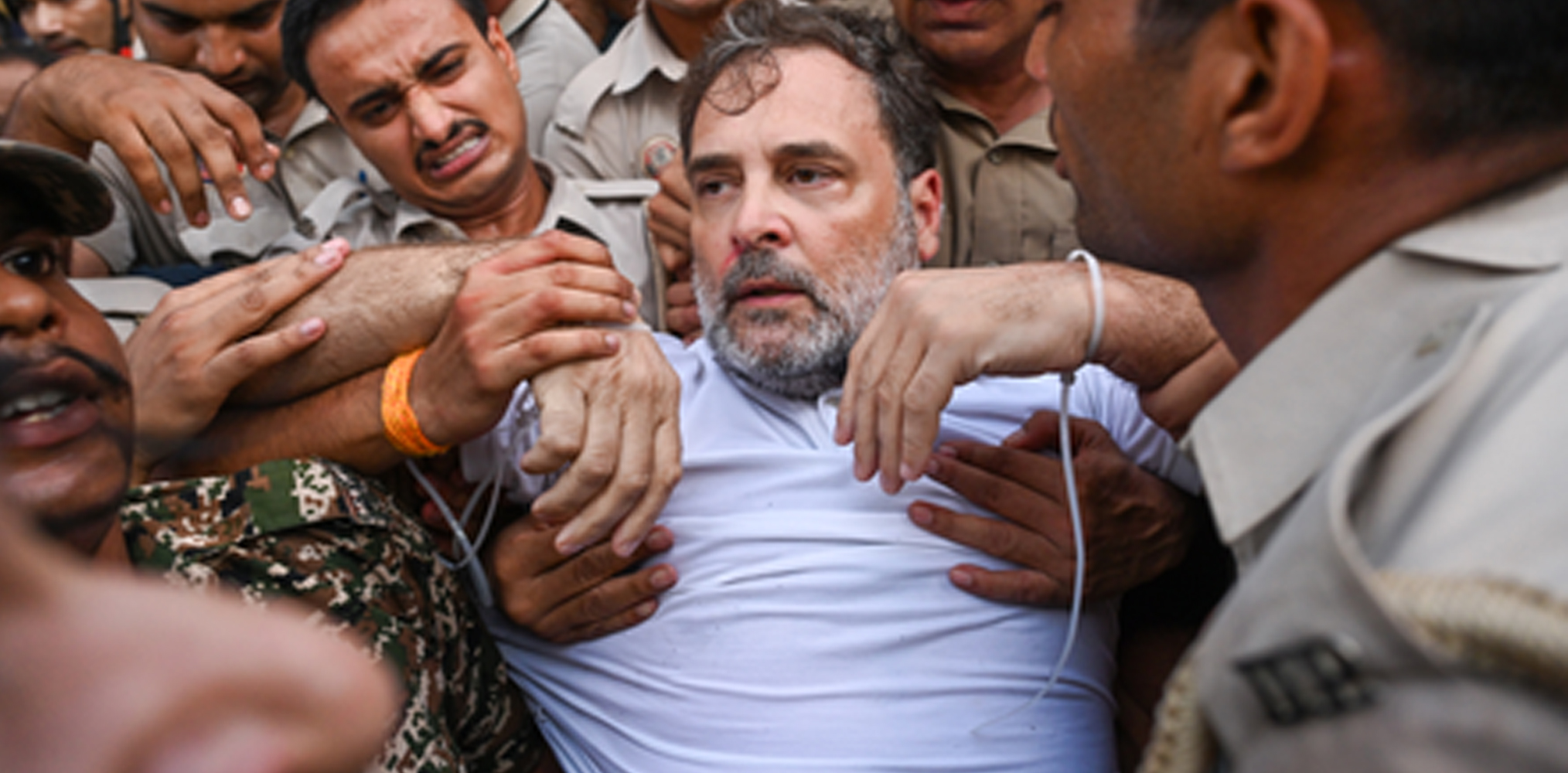Police evict Rahul from dharna near PM's residence