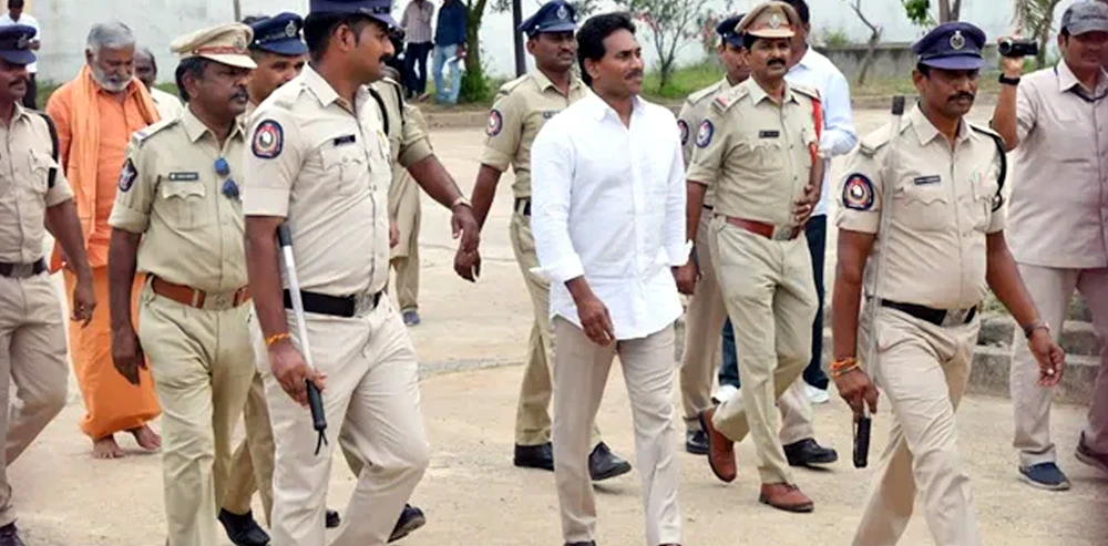 Jail Treatment To Jagan Sparks Political Row!