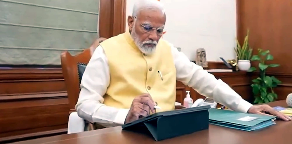 Modi sets longest-serving record