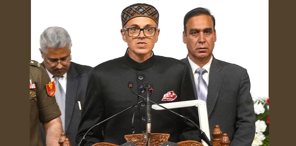 100 cr defamation notice to Omar Abdullah?