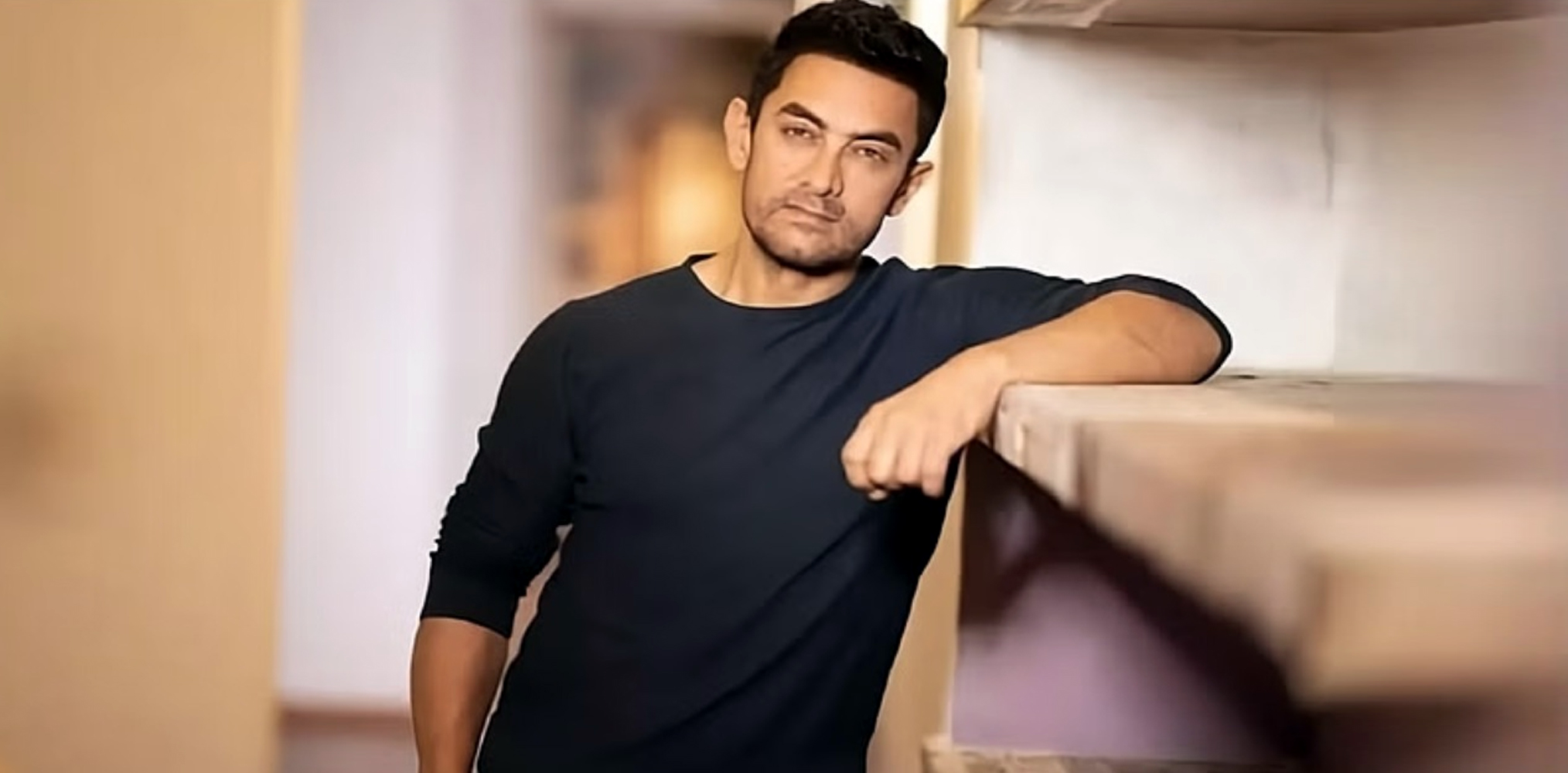 Aamir in tears during special event of son film