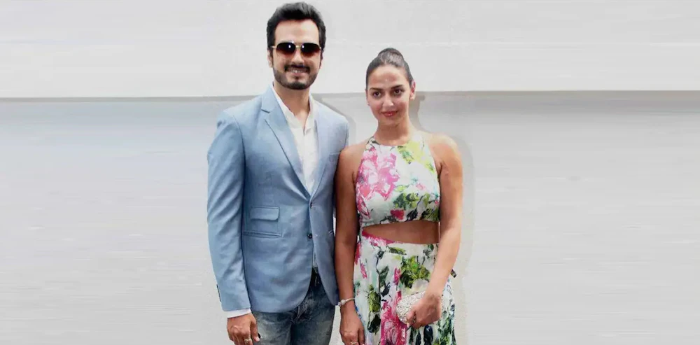 Esha Deol reunites with ex-hubby!