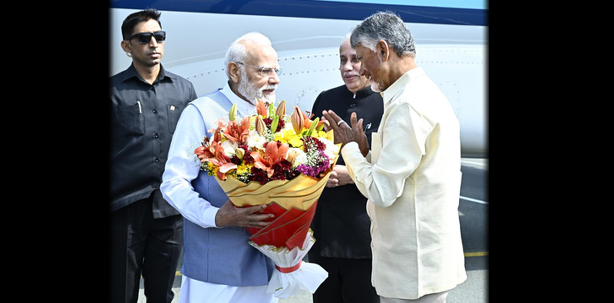 Big Praise! Modi Calls CBN ‘Hardworking’ on B'day