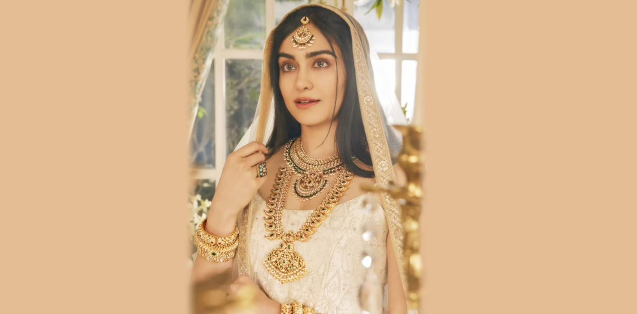 Adah Sharma nails the no-sleep look