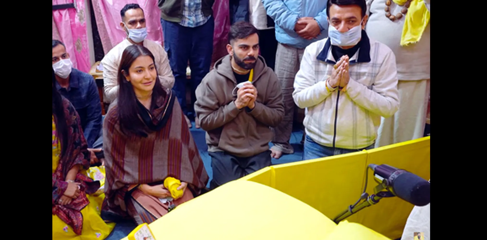 Kohli–Anushka’s spiritual stop