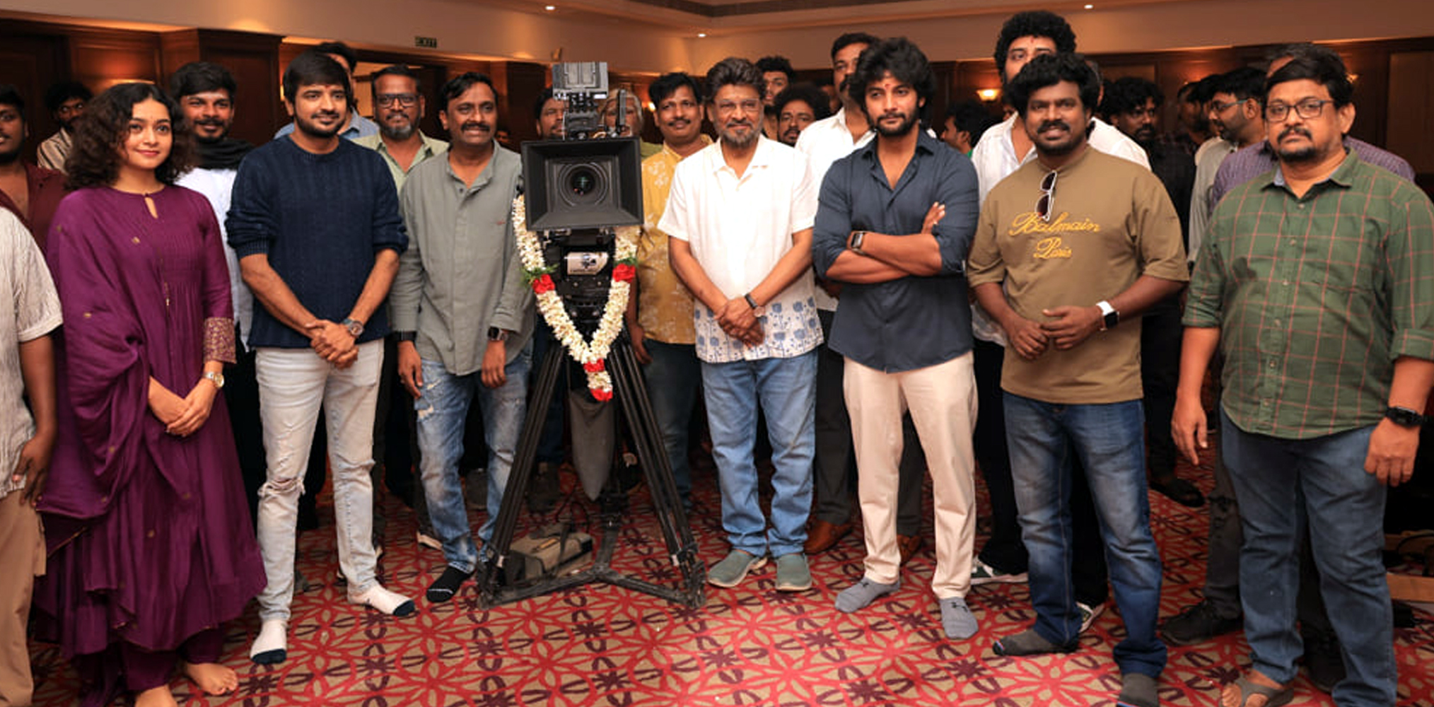Sathish, Aadhi new movie goes on floors