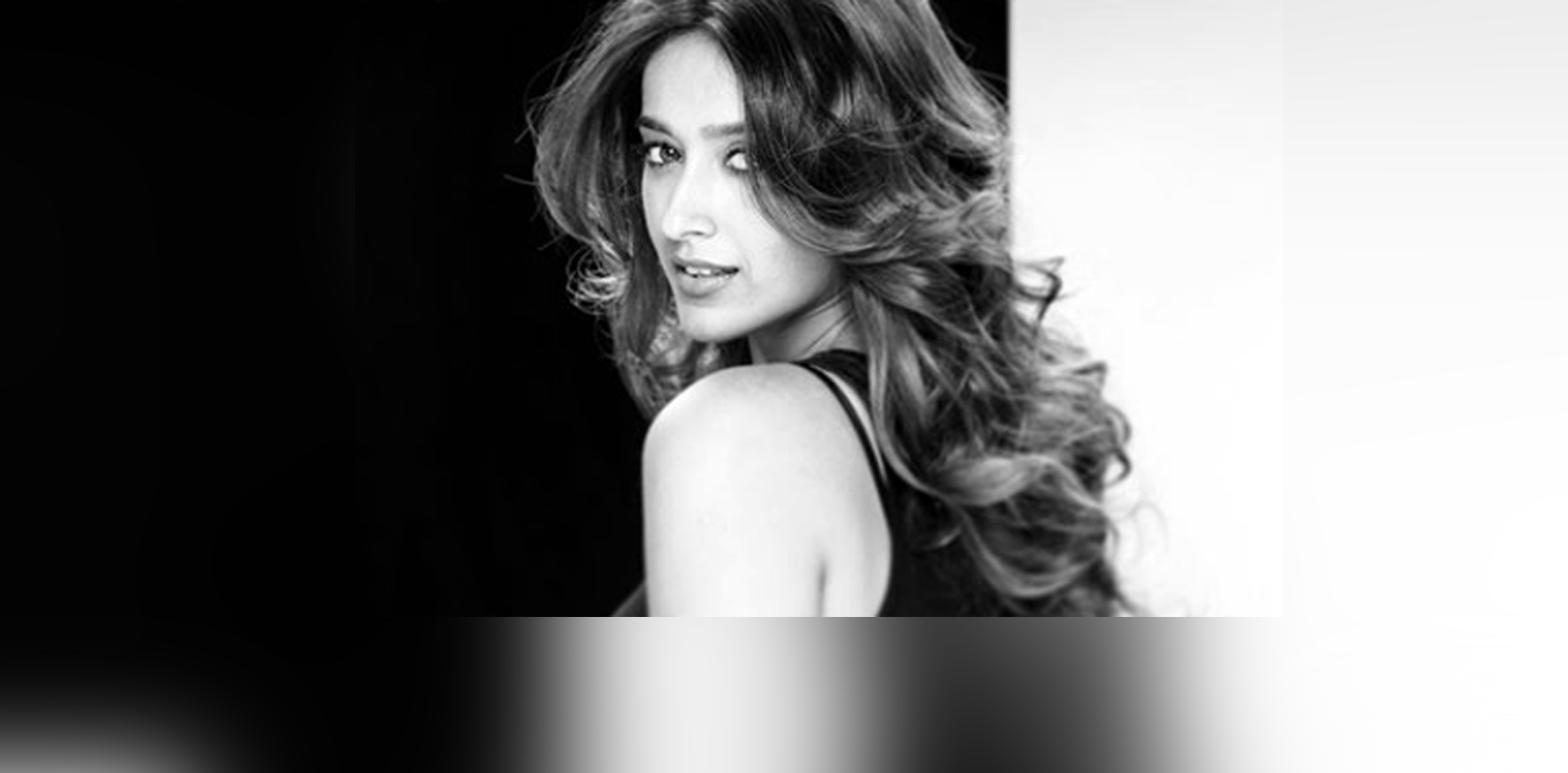Ileana Talks Motherhood, No Filters