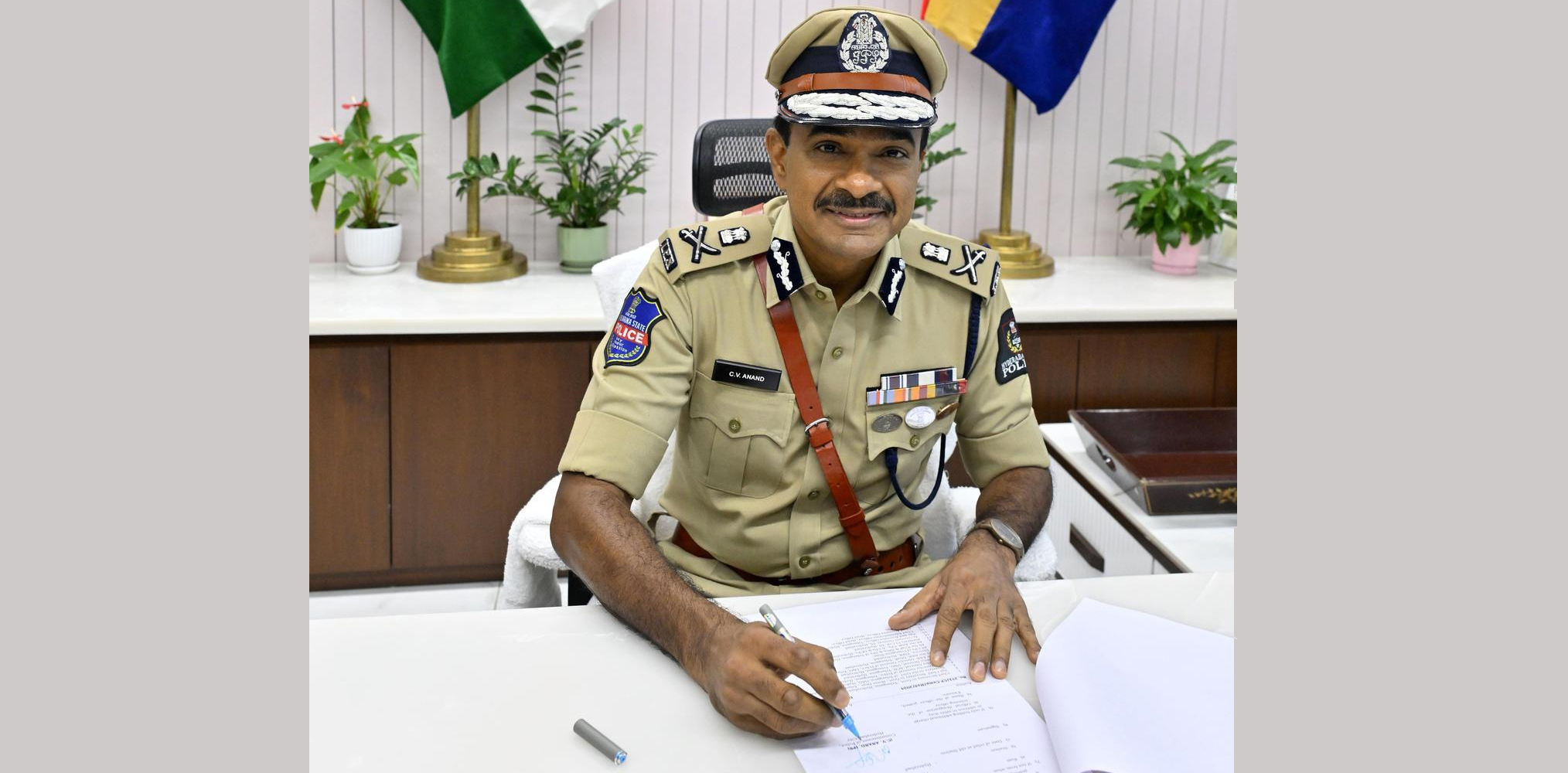C.V. Anand takes charge as T'gana DGP