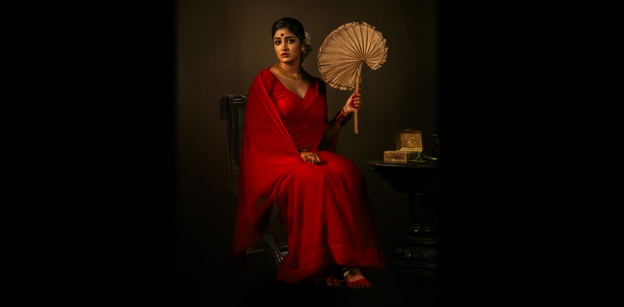 Dimple Hayathi as Mandaram