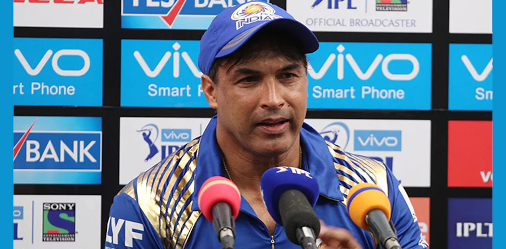 Robin Singh ends long association with MI