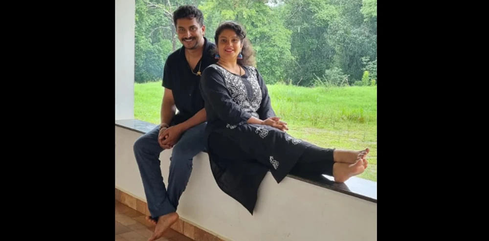 Actress Shuba Poonja Files Divorce