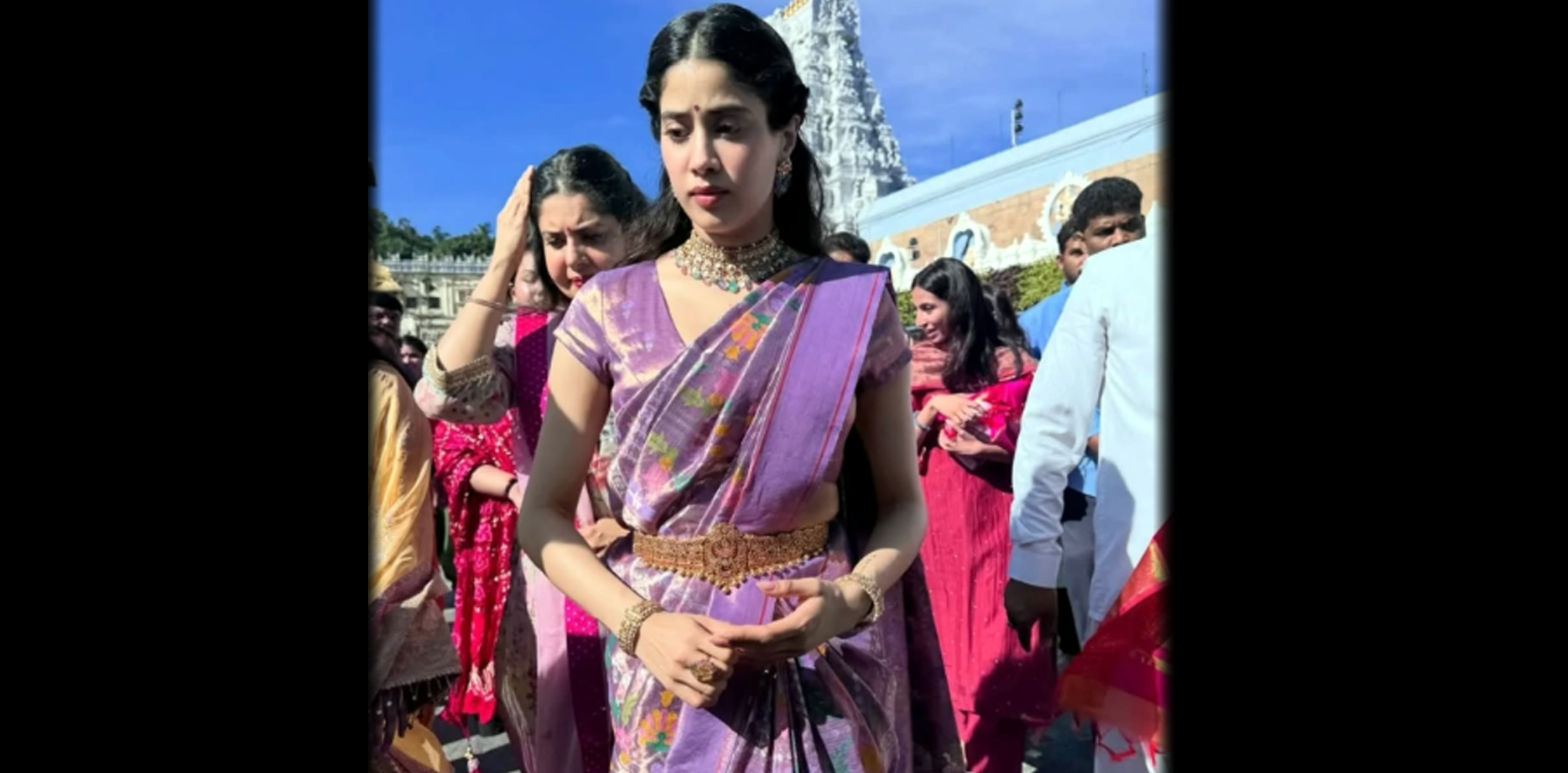 Janhvi's Silk Saree Tribute to Tradition
