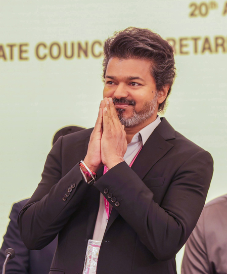 Vijay Gets HC Deadline