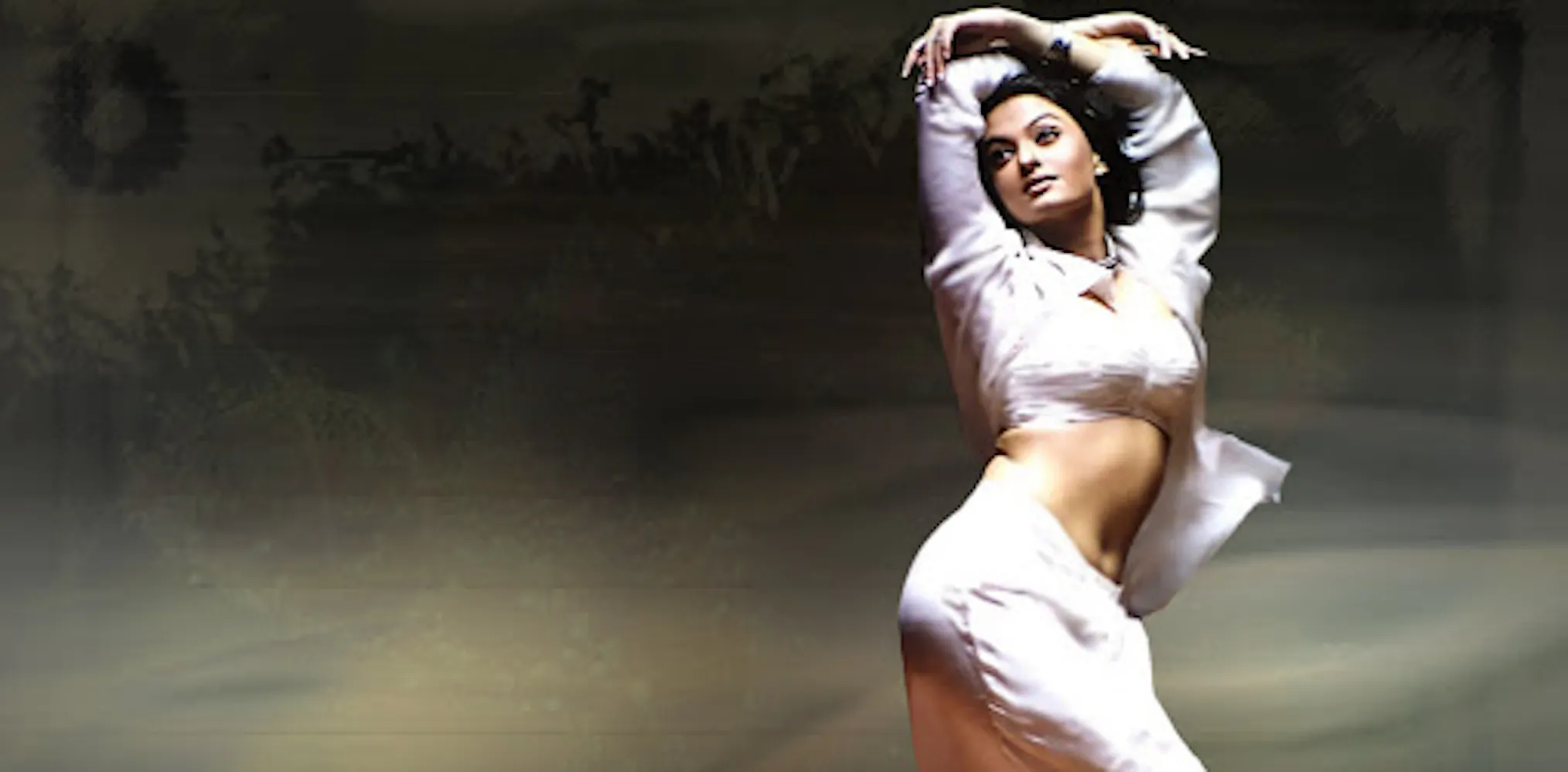 Aish marks 19 years of marital bliss