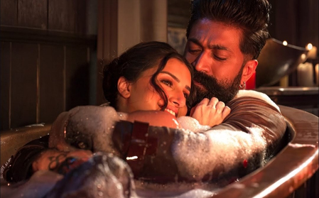 Yash-Tara Romance Unplugged