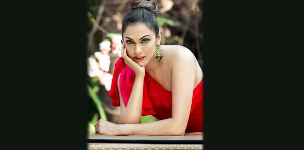 Isha Koppikar: Celebs Aren't Spokespersons