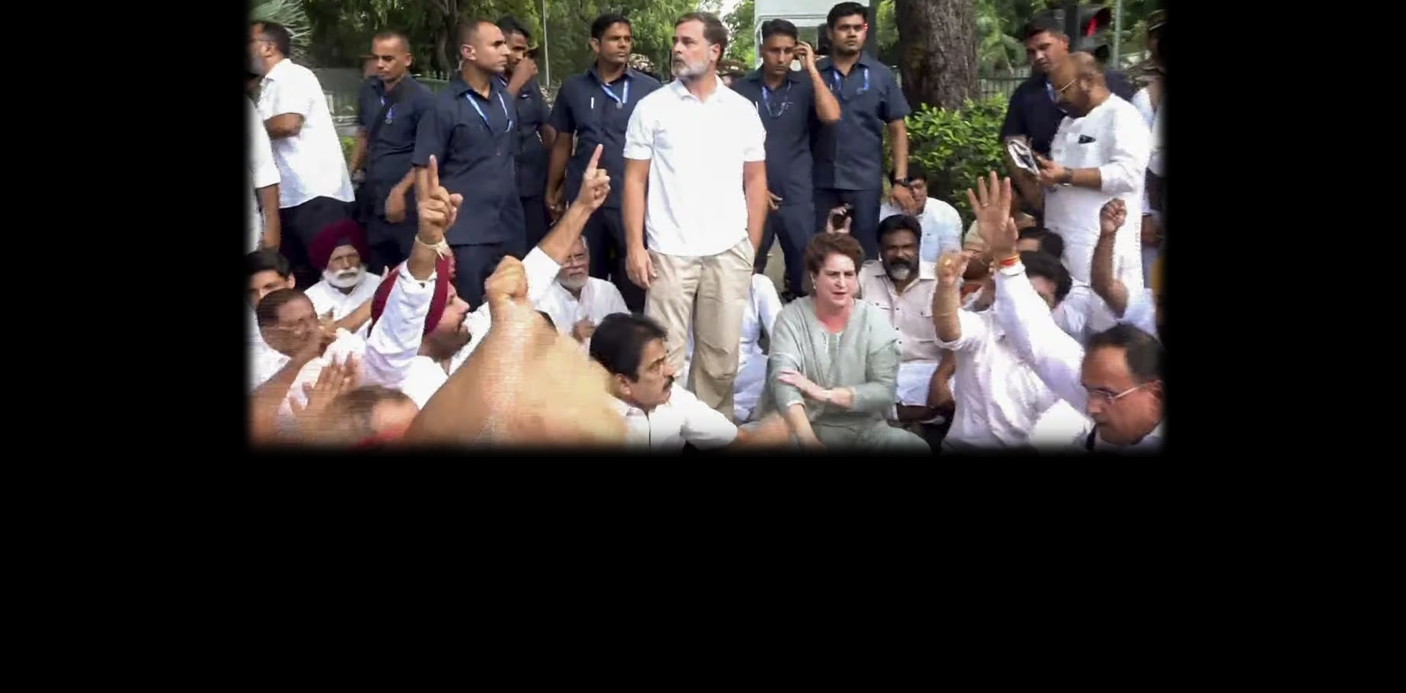 RaGa, PG stage sit-in near Modi's residence