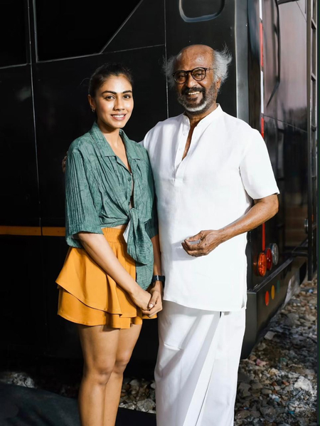 Apeksha Witnesses Rajini Magic