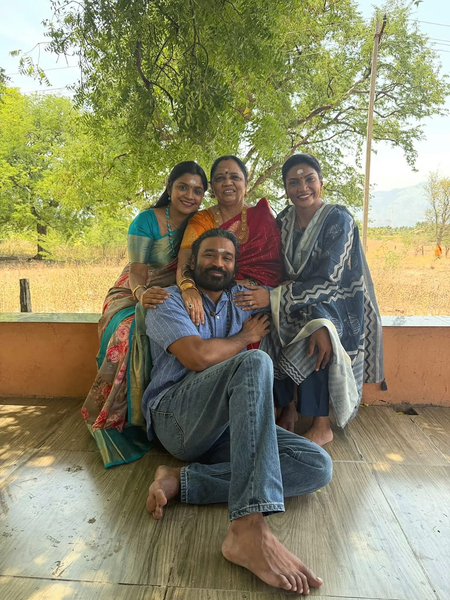 Dhanush Calls Family His Blessings