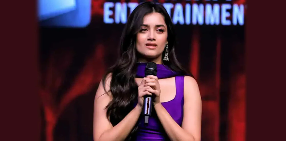 Bhagyashri Borse breaks down