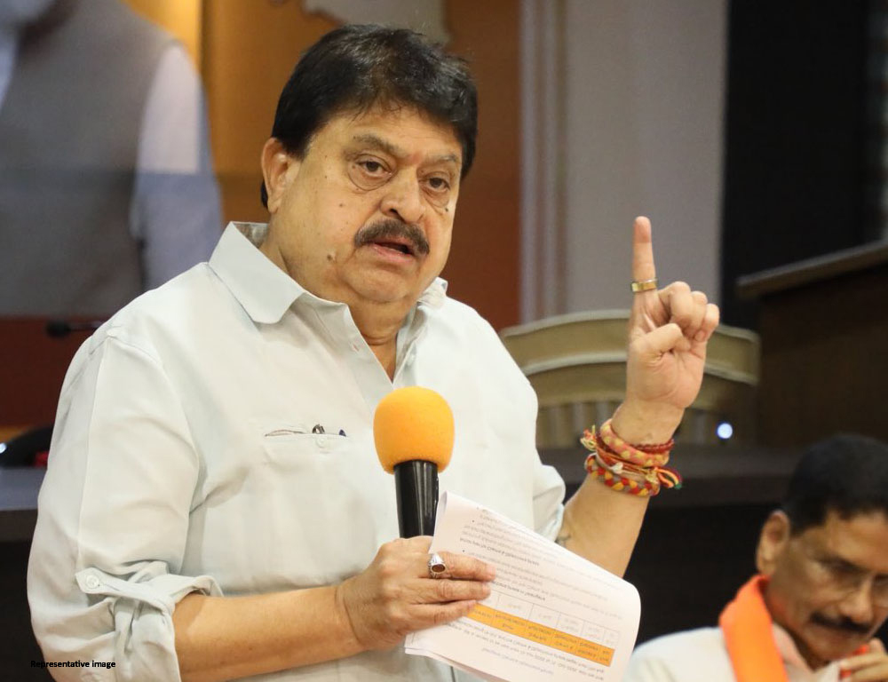 T'gana BJP Chief Goes on Hunger Strike