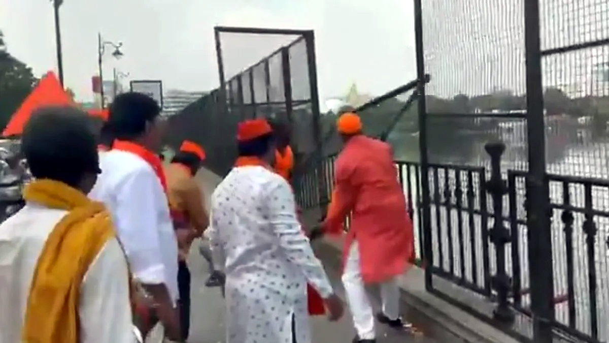Protest Over Tank Bund Idol Immersion