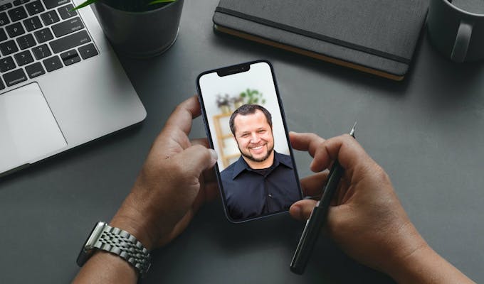 virtual visit on a smartphone