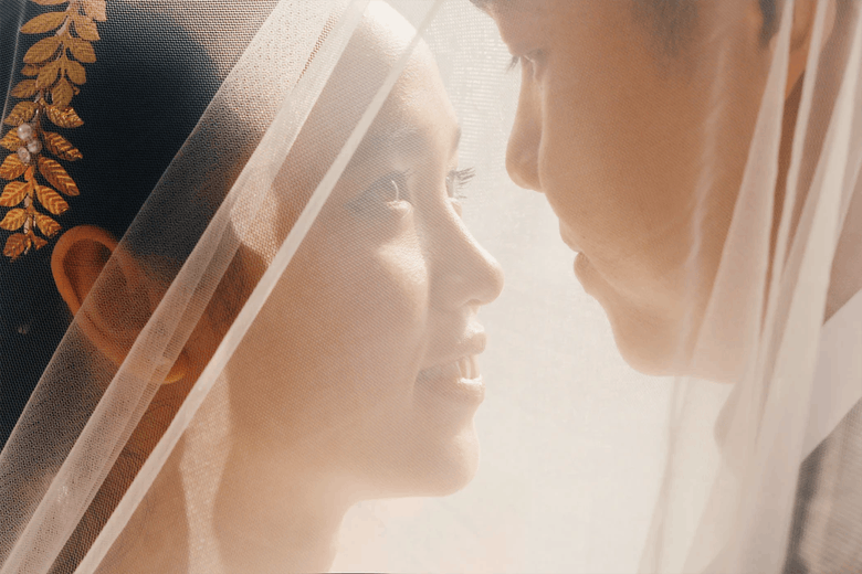 History of Garment: Wedding gown and why are they white?