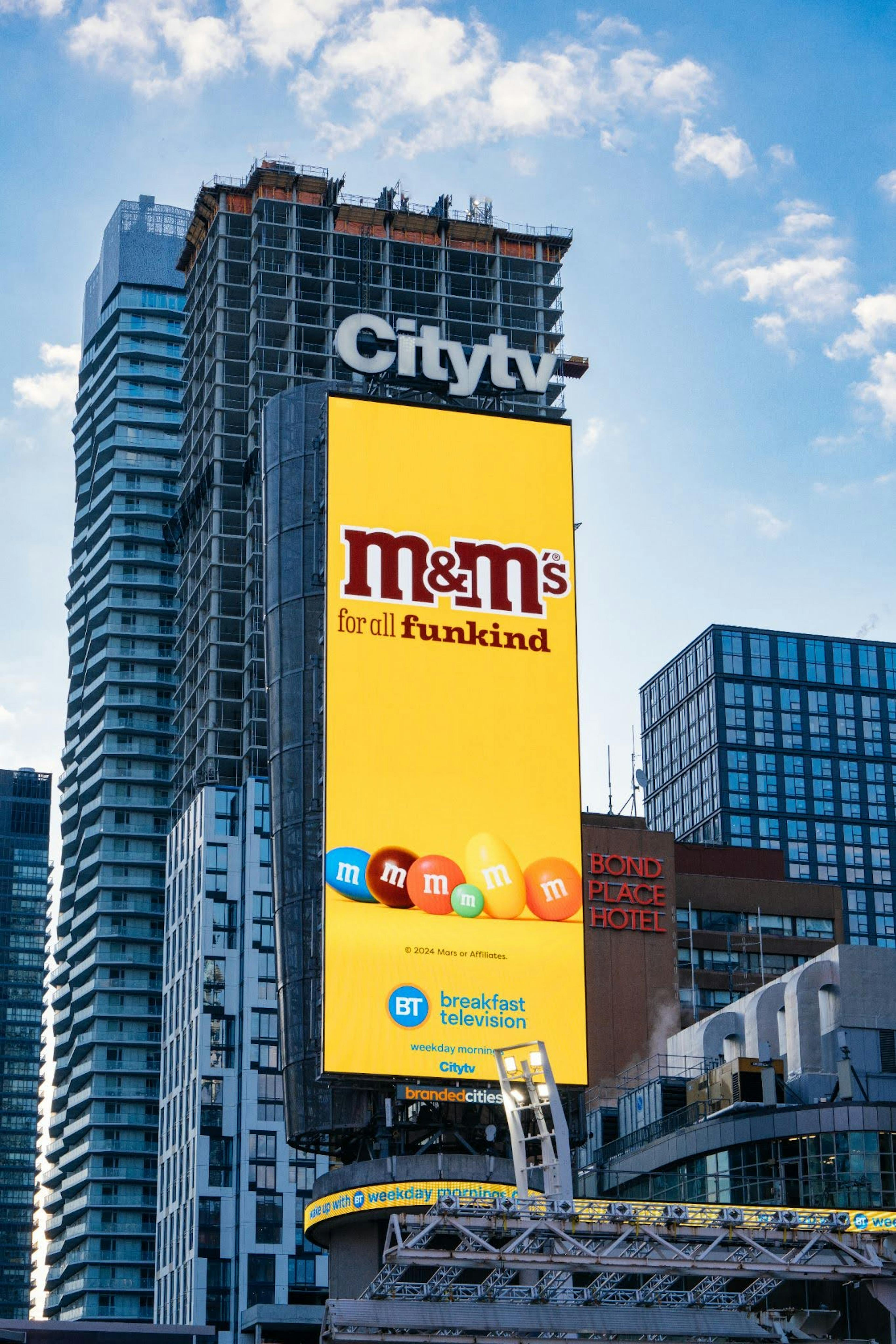 M&M's Experiential Marketing Stunt