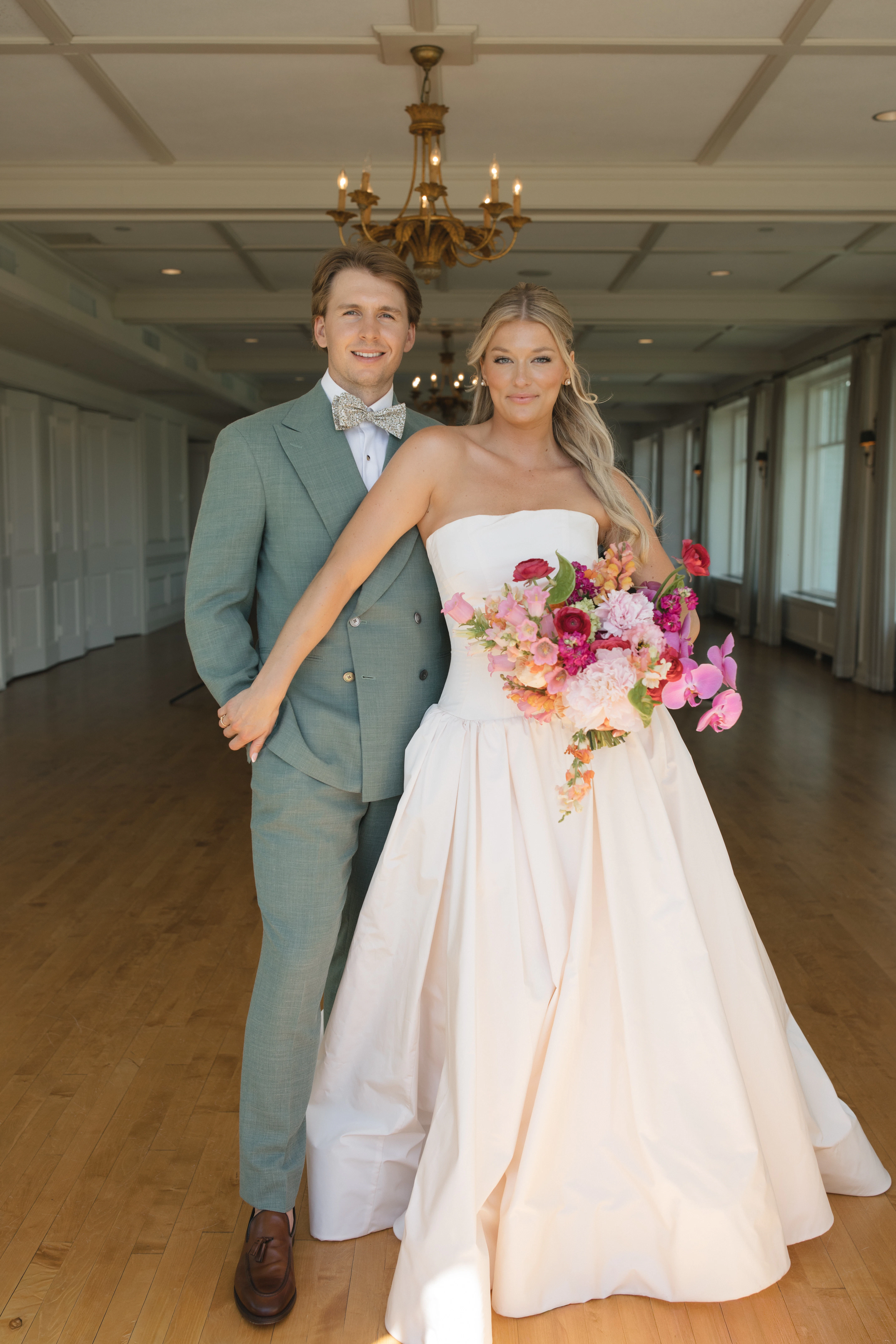 bride and groom at Woodhill Country Club