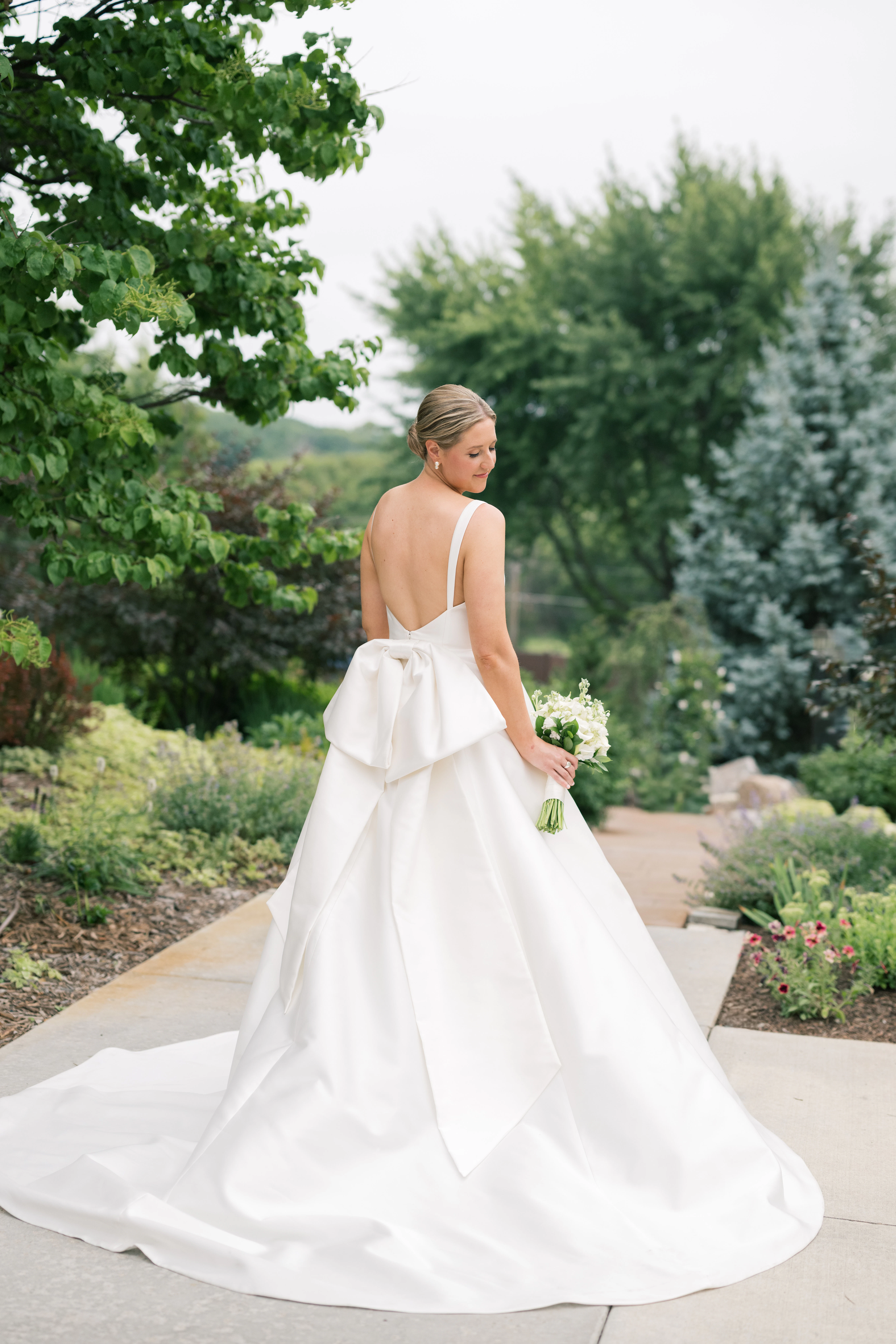 Bride at Wayzata Country Club