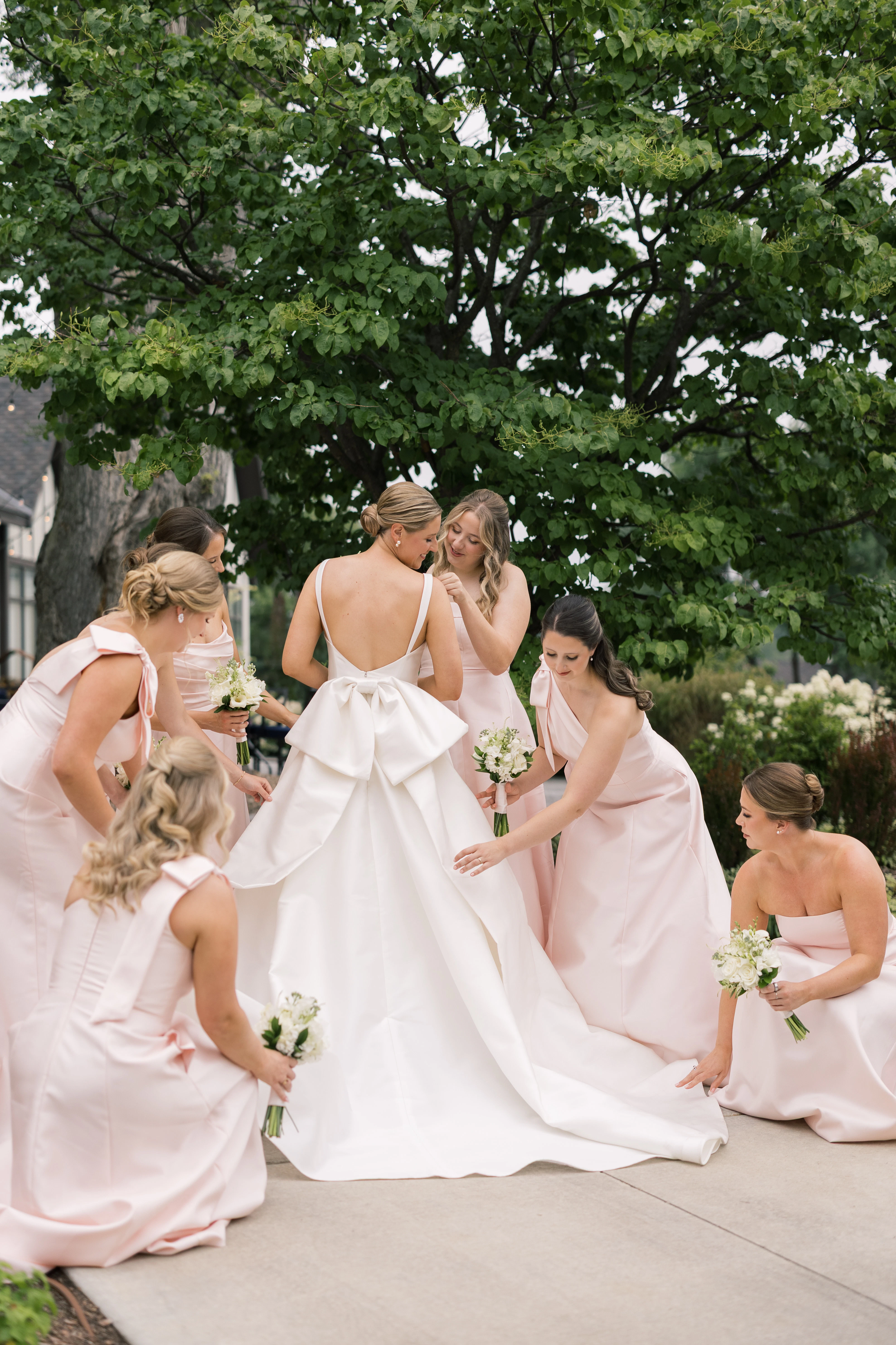 bridal party at Wayzata Country Club