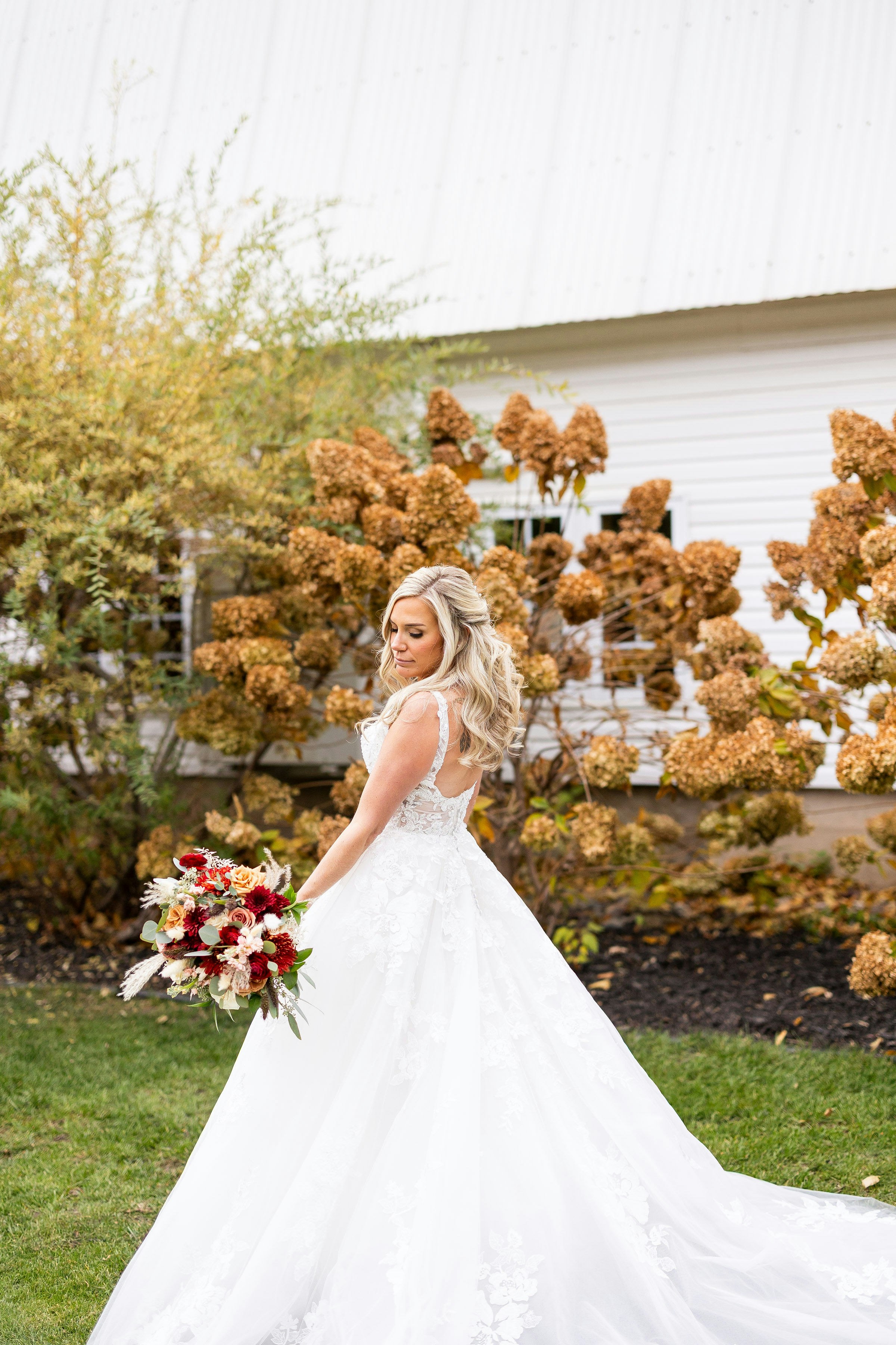 Minnesota bride fall wedding