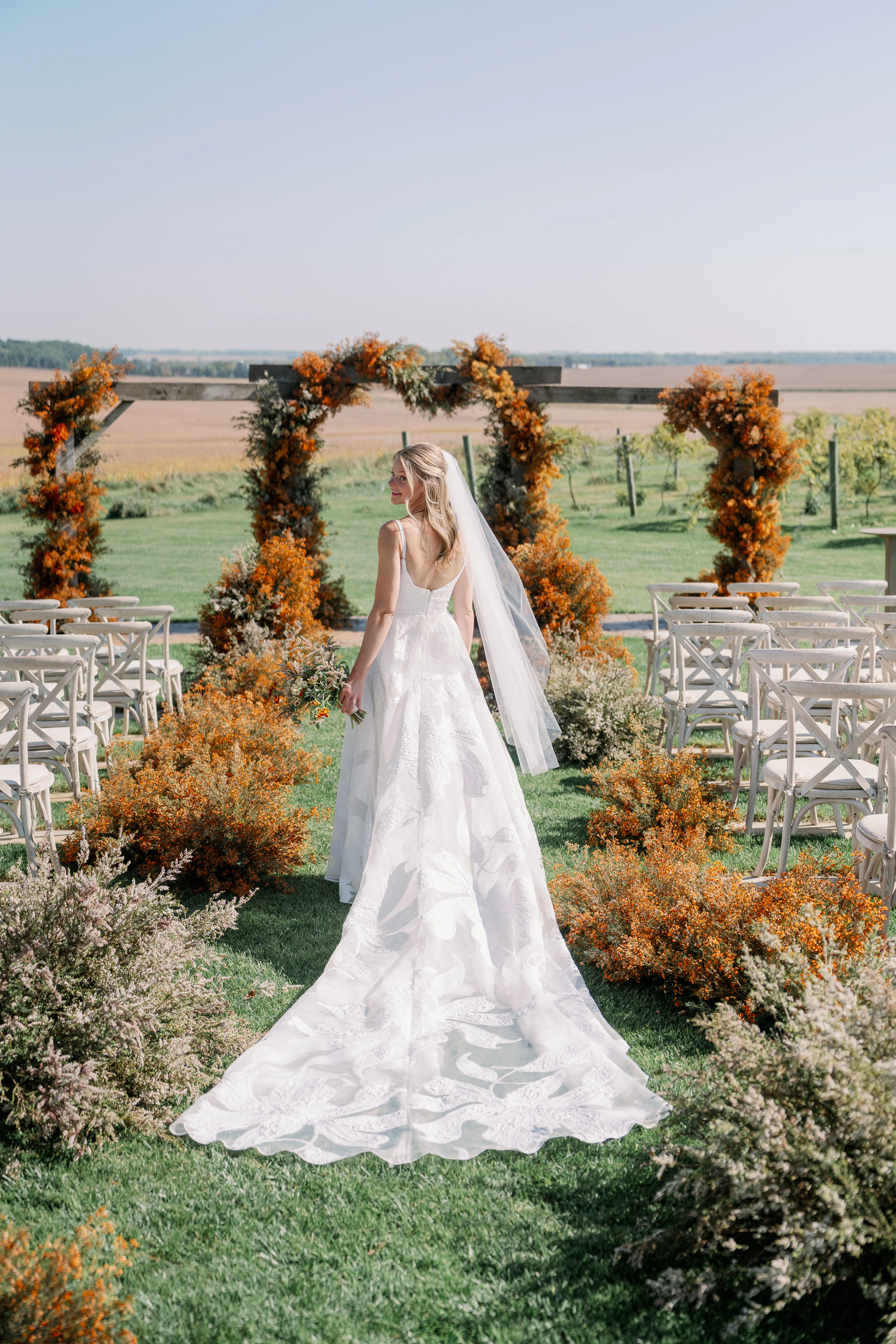 Autumn bride at outdoor venue