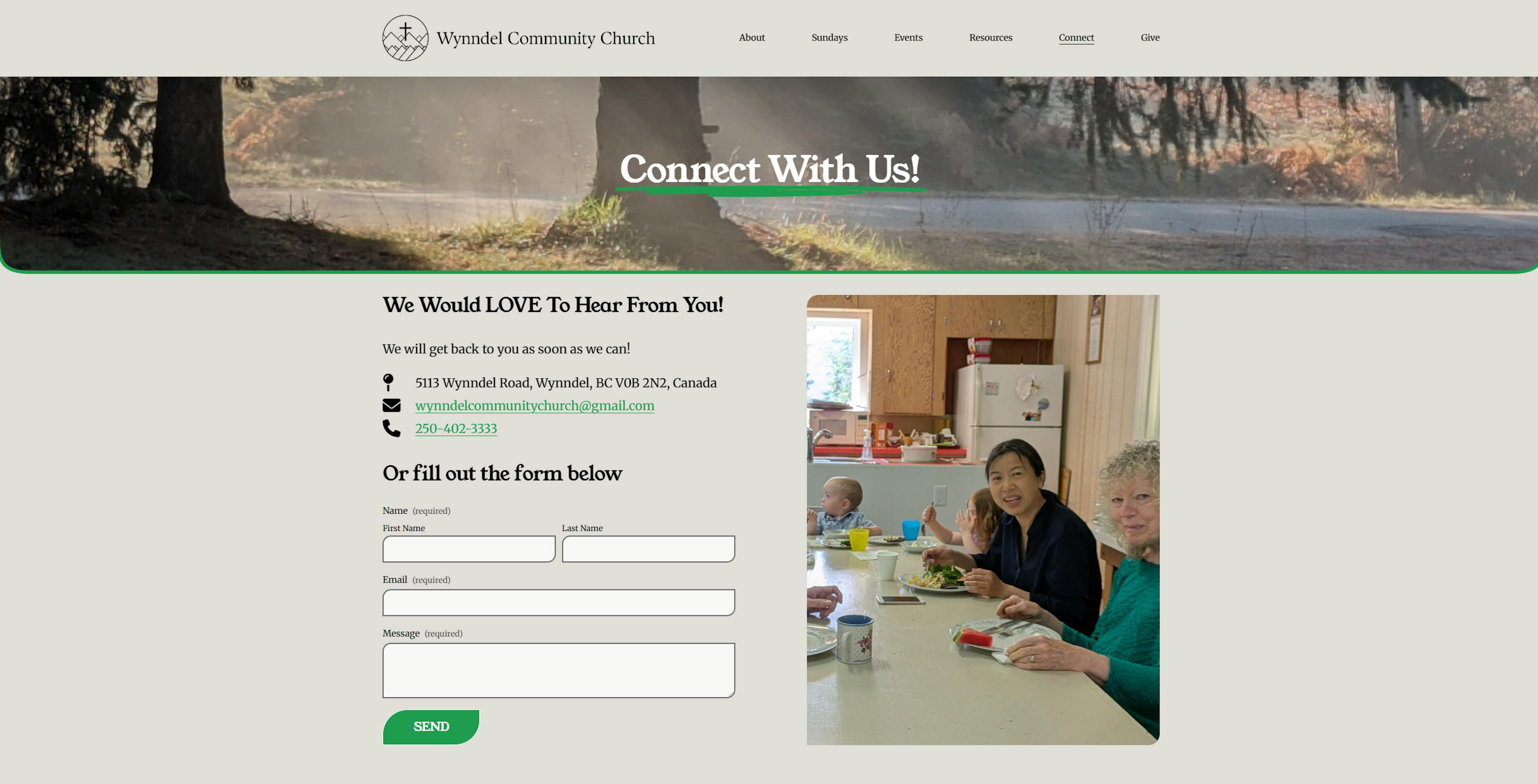 Connect Page of Wynndel Community Church. It shows a picture of 2 ladies and 2 kids at a table having a meal smiling at the camera!
