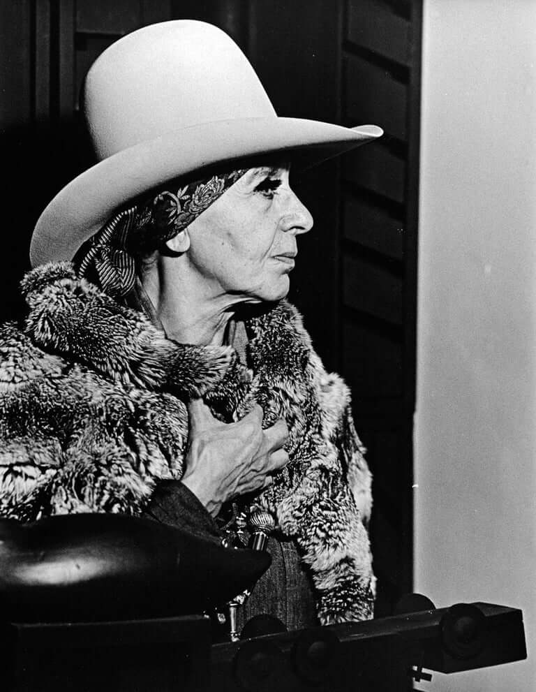 CL1020 Portrait of Louise Nevelsonn Photograph © Jack Mitchell