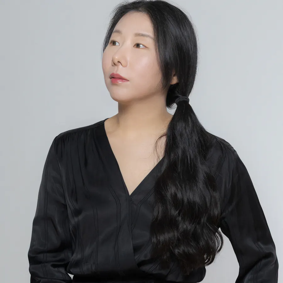 Woo Minjung_courtesy of Gallery Chosun