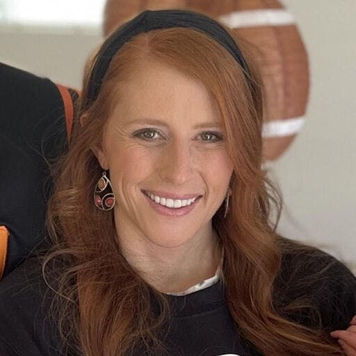 40 CSS Background Effects to Enhance Your Website