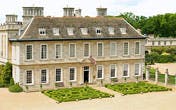 Helicopter to Stapleford Park