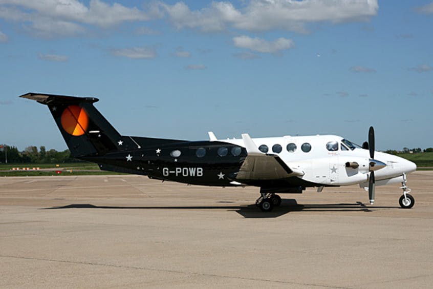Beech-BE350-KingAir-PrivateFly-AA1105