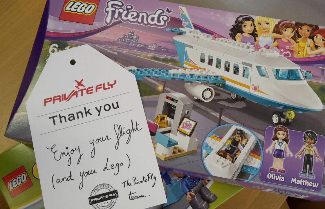 Lego heartlake hot sale private jet