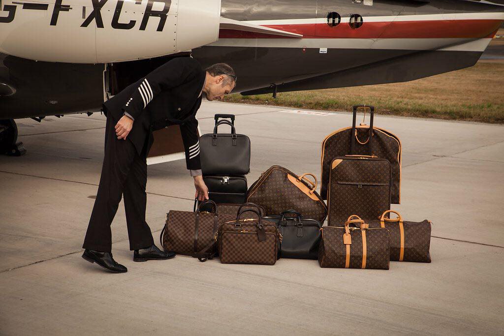 How much luggage can I take on a private jet?