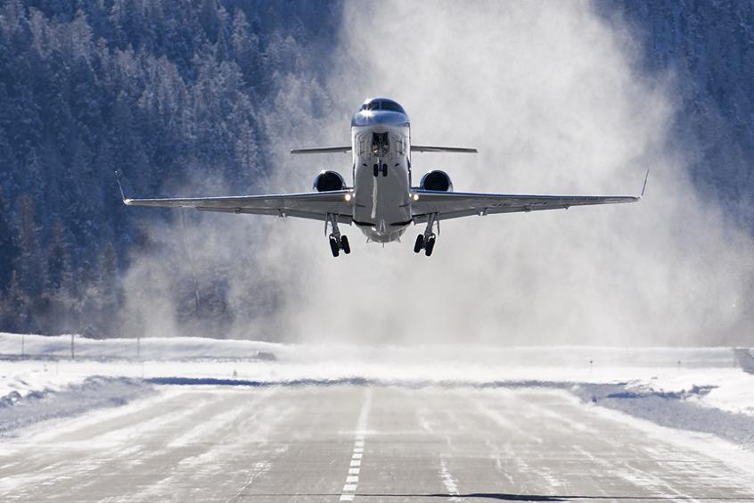 Legacy-600-Executive-PrivateFly-AA9755