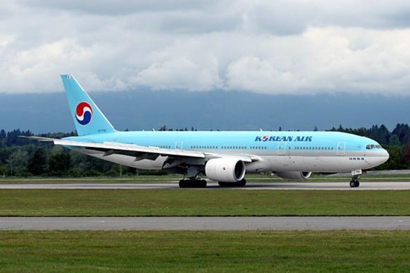 Boeing-777-200-200LR-PrivateFly-AA1662