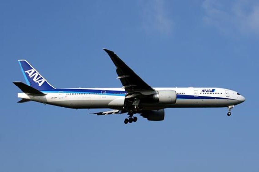 Boeing-777-300-PrivateFly-AA1686