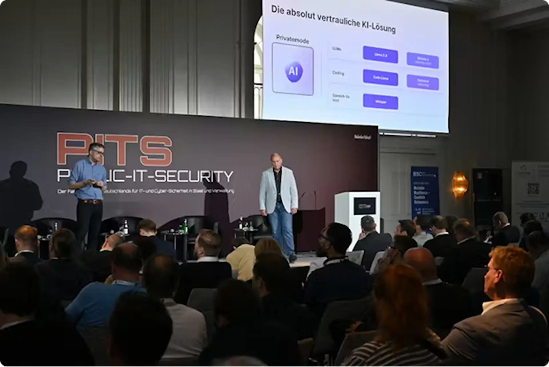 An image of the joint presentation of this case study with the head of the BA's Cloud Center of Excellence and Dr. Felix Schuster, CEO of Edgeless Systems