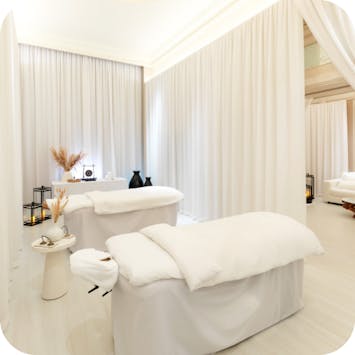 spa room at Emirates Palace Abu Dhabi