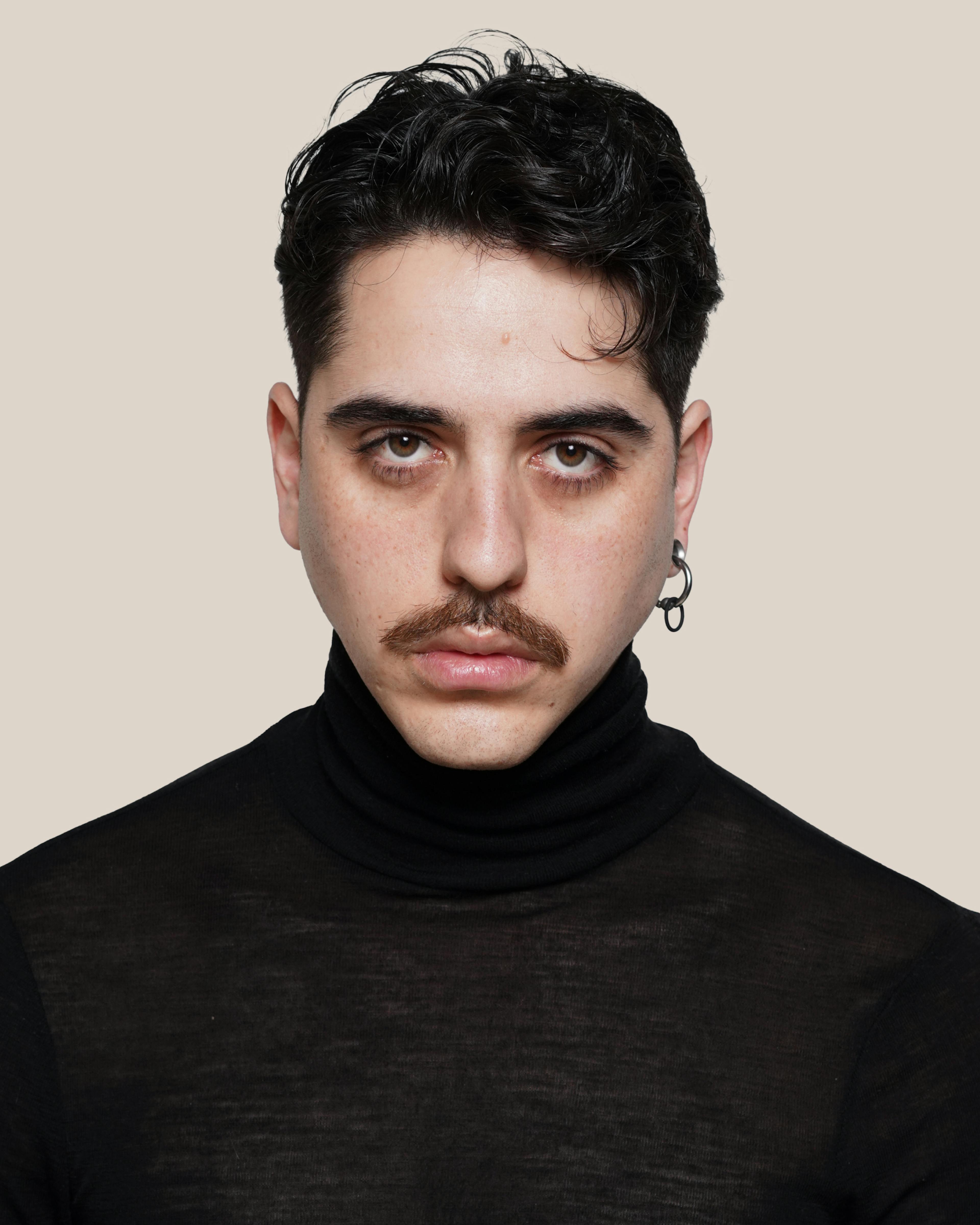 portrait of Yonathan Carmel from Vautrait